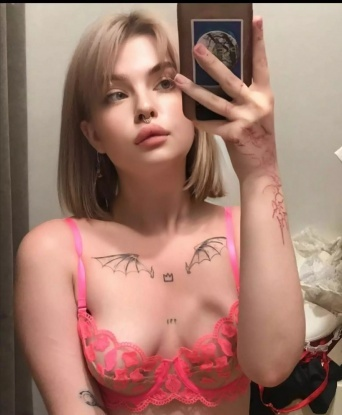 Вика, 19 лет, 2 размер груди